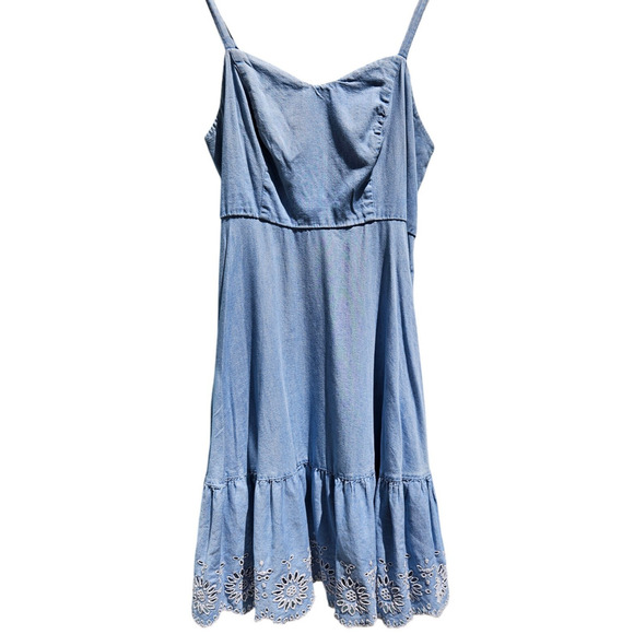 Old Navy Chambray sz S Dress Sweetheart Neck Eyelet Hem Boho Cottagecore Summer - Picture 1 of 10